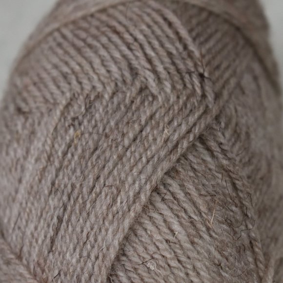 Patons Beehive (4) 50g Double Knitting Courtelle Yarn Wool Tweed Shade 6340 - Picture 3 of 6